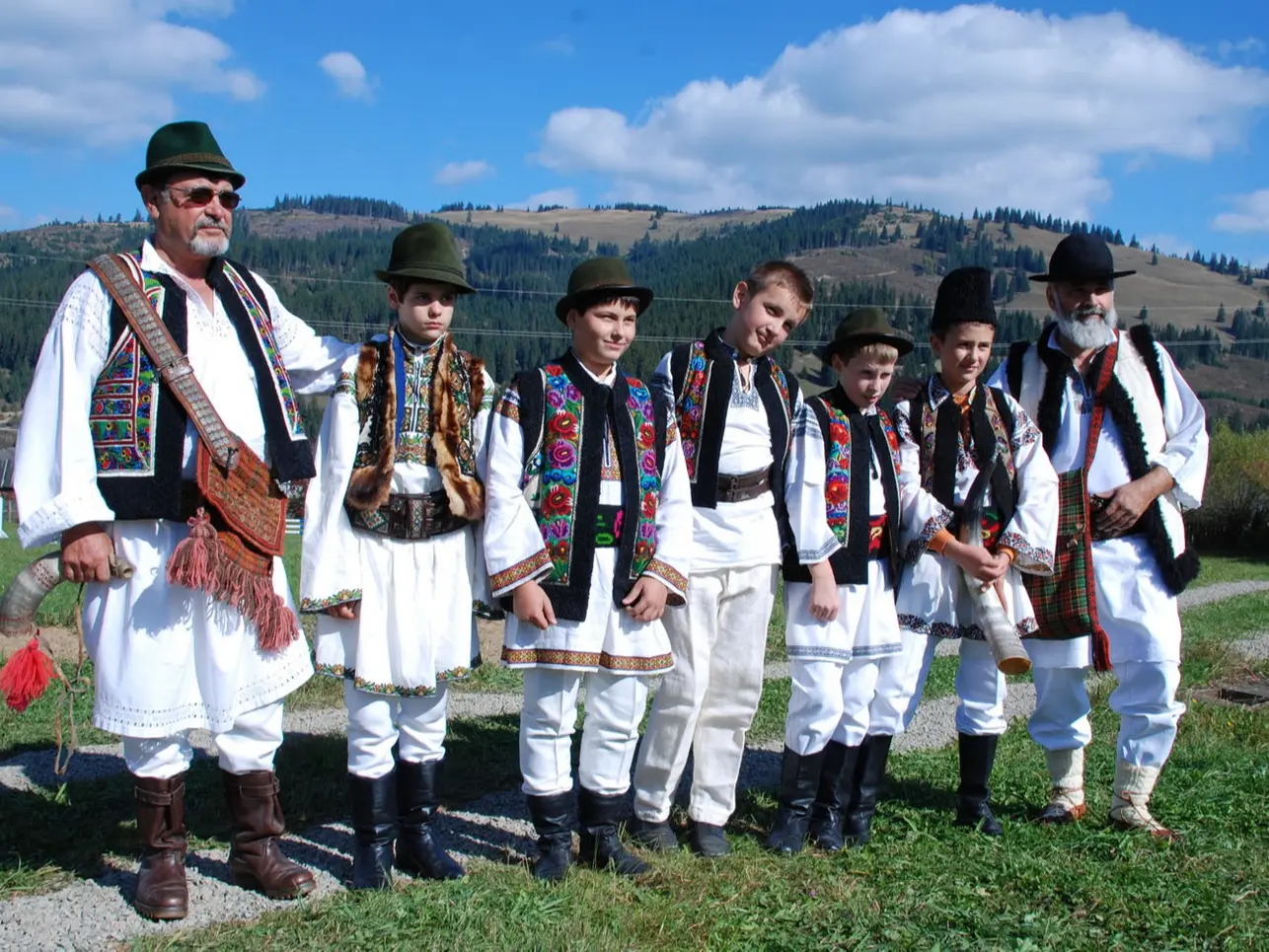 Festivalul ,,Cântecul cetinii" 2022